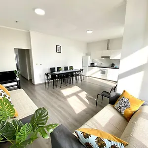 https://apartments-plantin-3-sleeping-rooms-2-bathrooms.brusselshotelsbook.com
