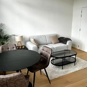 https://apartment-near-central-station.brusselshotelsbook.com