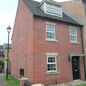 https://main-house.yorkshirehotels.net