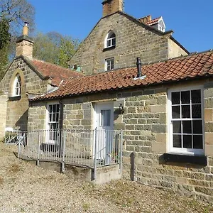 https://everley-cottage-scarborough.yorkshirehotels.net